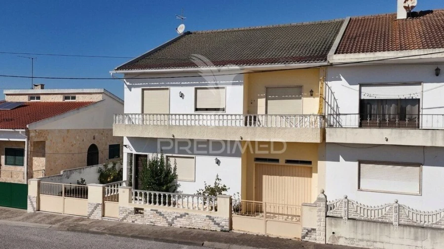 Moradia T3 para Venda em Vila Nova da Barquinha