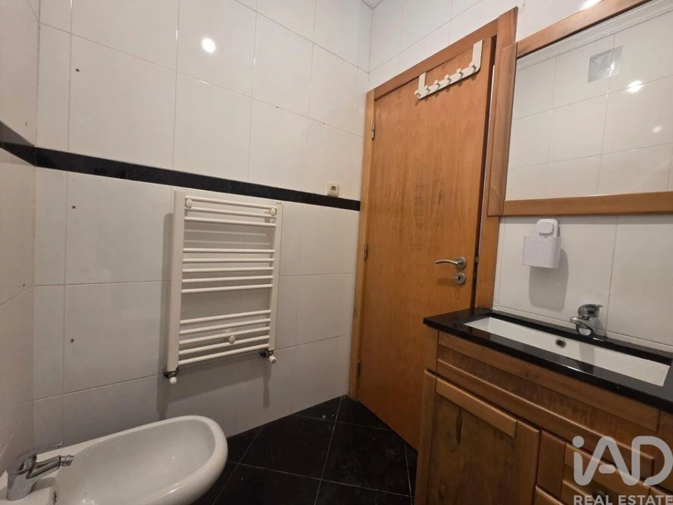 Apartamento T2 para Venda em Santa Comba Dão e Couto do Mosteiro Foto 9