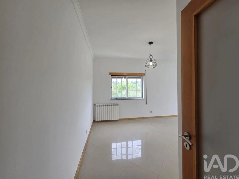 Apartamento T2 para Venda em Santa Comba Dão e Couto do Mosteiro Foto 17