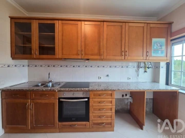 Apartamento T2 para Venda em Santa Comba Dão e Couto do Mosteiro