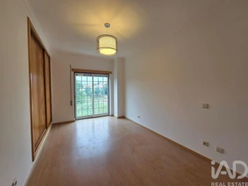 Apartamento T2 para Venda em Santa Comba Dão e Couto do Mosteiro
