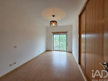 Apartamento T2 para Venda em Santa Comba Dão e Couto do Mosteiro