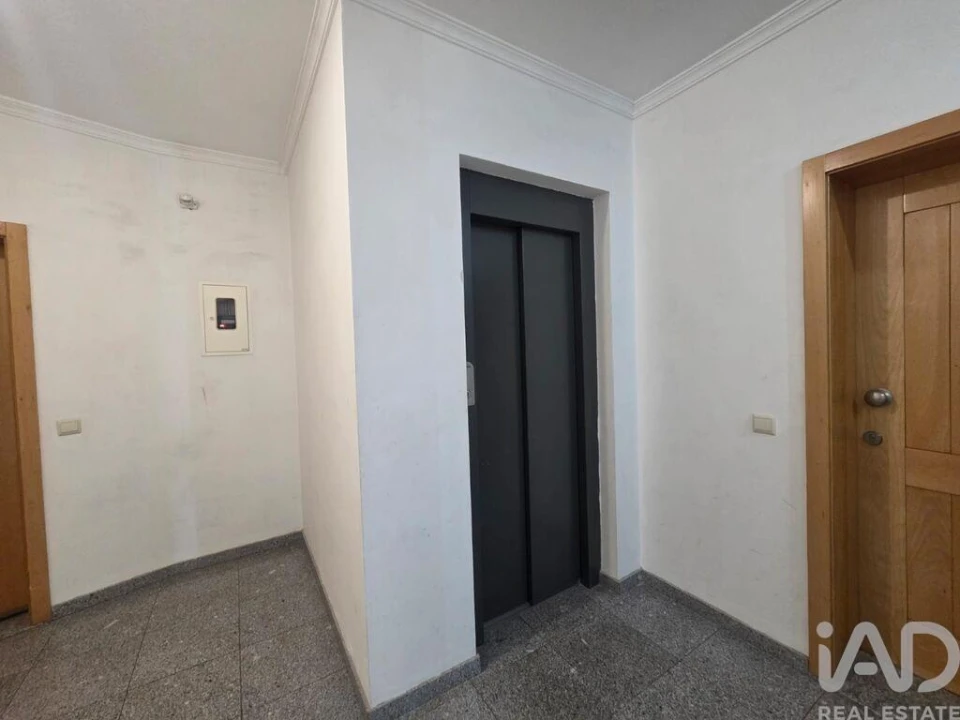 Apartamento T2 para Venda em Santa Comba Dão e Couto do Mosteiro Foto 26