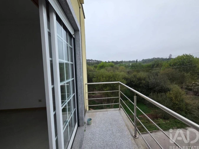 Apartamento T2 para Venda em Santa Comba Dão e Couto do Mosteiro Foto 19