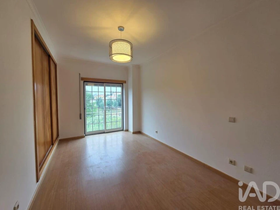 Apartamento T2 para Venda em Santa Comba Dão e Couto do Mosteiro Foto 12