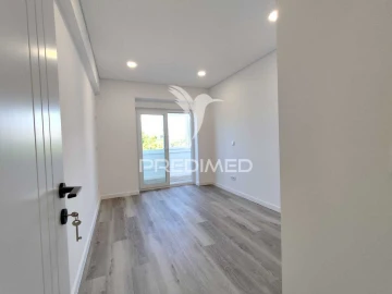 Apartamento T3 para Venda em Seixal, Arrentela e Aldeia de Paio Pires