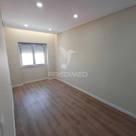Apartamento T2 para Venda em Queluz e Belas