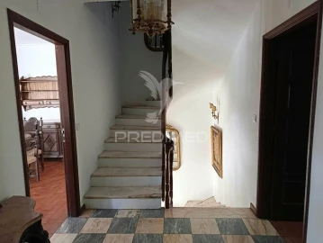 Moradia T7 para Venda em Adoufe e Vilarinho de Samardã