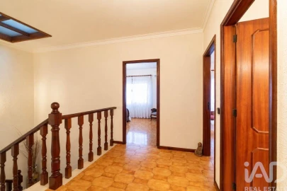 Moradia T4 para Venda em Coronado (São Romão e São Mamede)