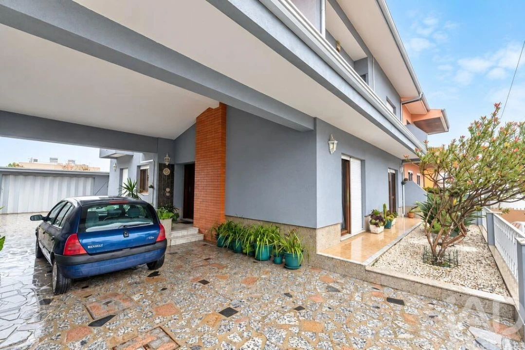 Moradia T4 para Venda em Coronado (São Romão e São Mamede) Foto 8