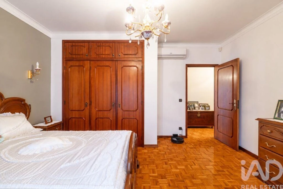 Moradia T4 para Venda em Coronado (São Romão e São Mamede) Foto 21
