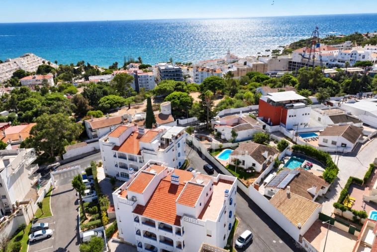 Apartamento T1 para Venda em Albufeira e Olhos de Água Foto 12