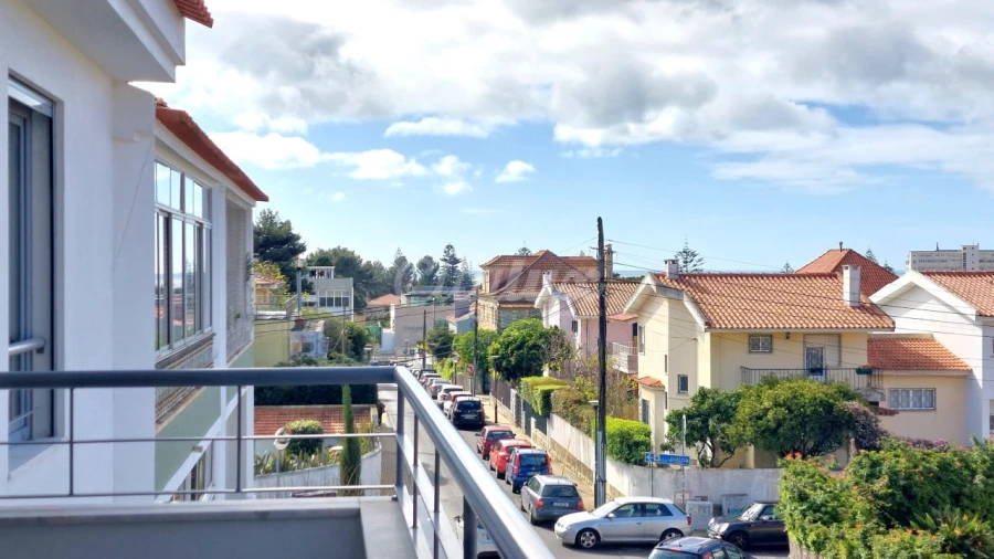 Apartamento T3 para Venda em Carcavelos e Parede Foto 2