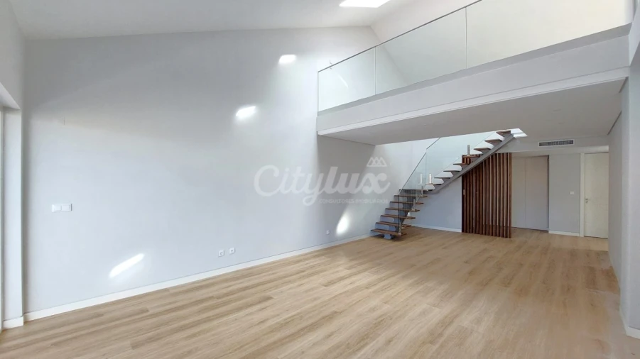 Apartamento T3 para Venda em Carcavelos e Parede Foto 5