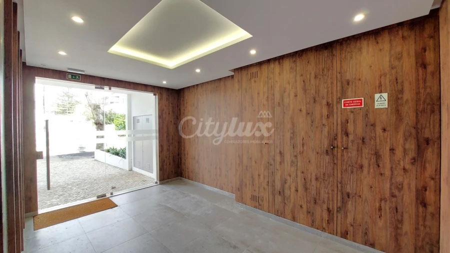 Apartamento T3 para Venda em Carcavelos e Parede Foto 46