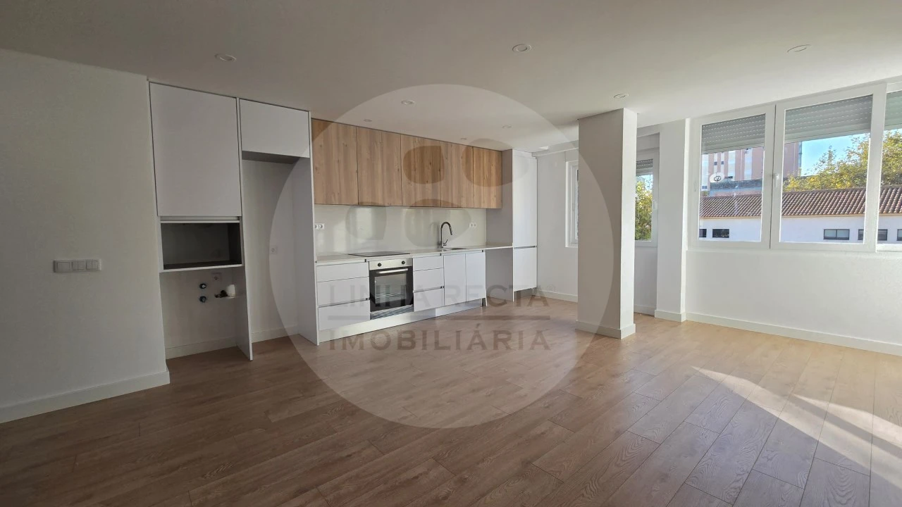Apartamento T3 para Venda em União das Freguesias de Setúbal Foto 1