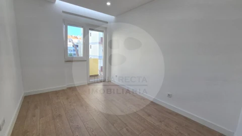 Apartamento T3 para Venda em União das Freguesias de Setúbal