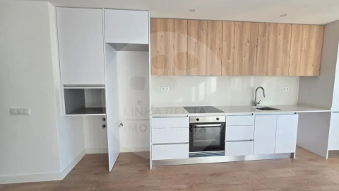 Apartamento T3 para Venda em União das Freguesias de Setúbal