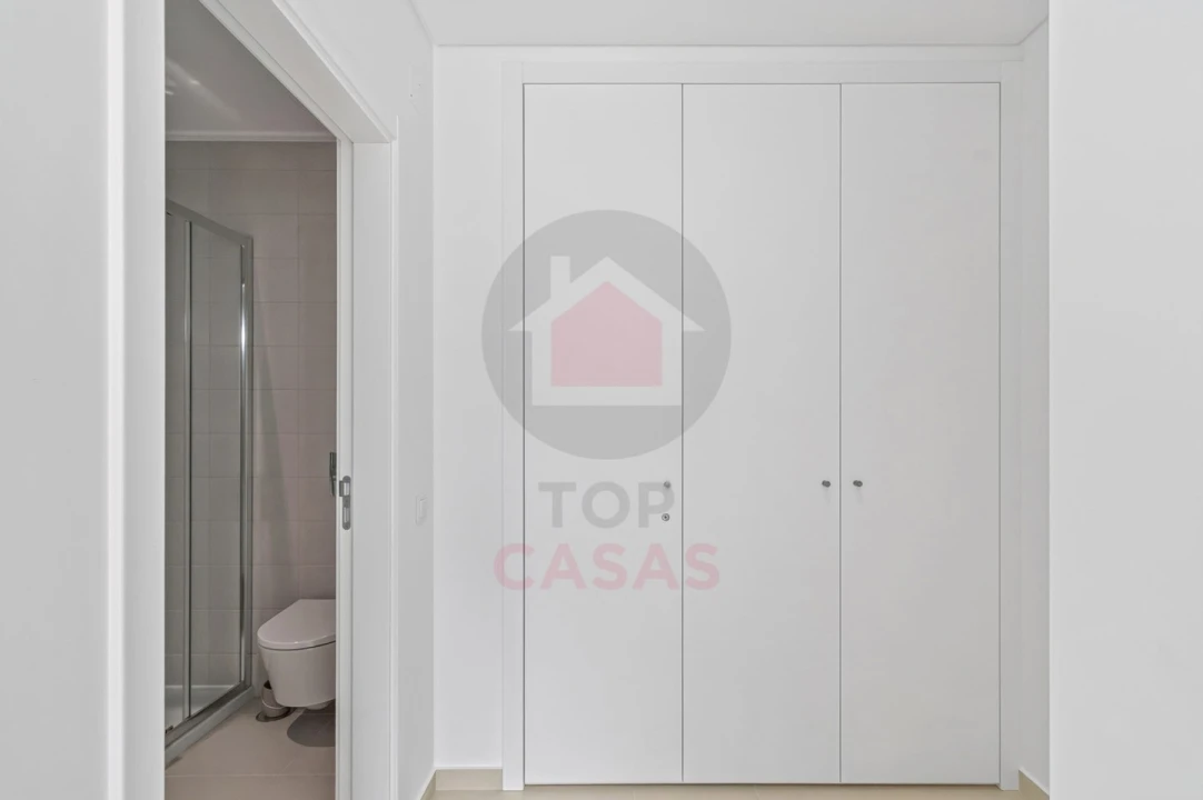 Apartamento T2 para Venda em Foz do Arelho Foto 21