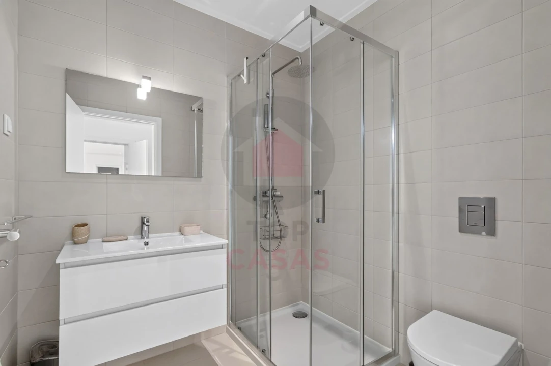 Apartamento T2 para Venda em Foz do Arelho Foto 22