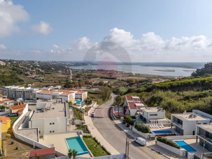 Apartamento T2 para Venda em Foz do Arelho Foto 30