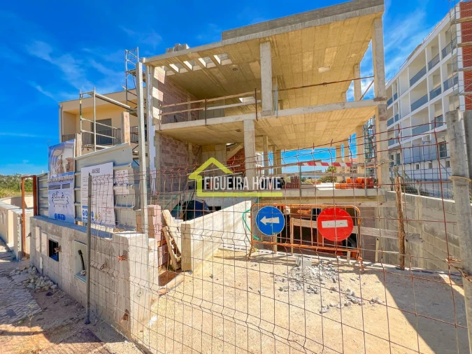 Moradia T4 para Venda em Tavarede Foto 2