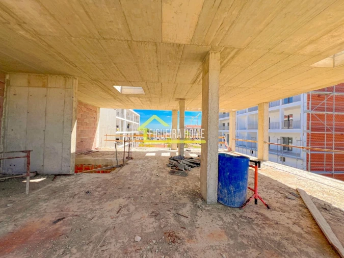 Moradia T4 para Venda em Tavarede Foto 3