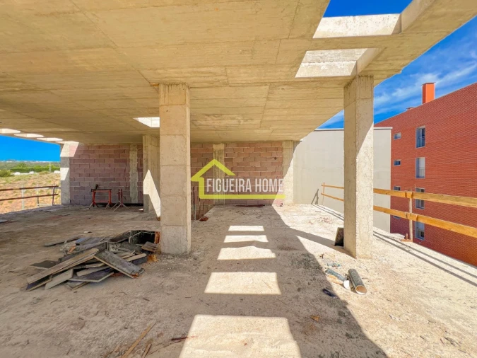Moradia T4 para Venda em Tavarede Foto 12