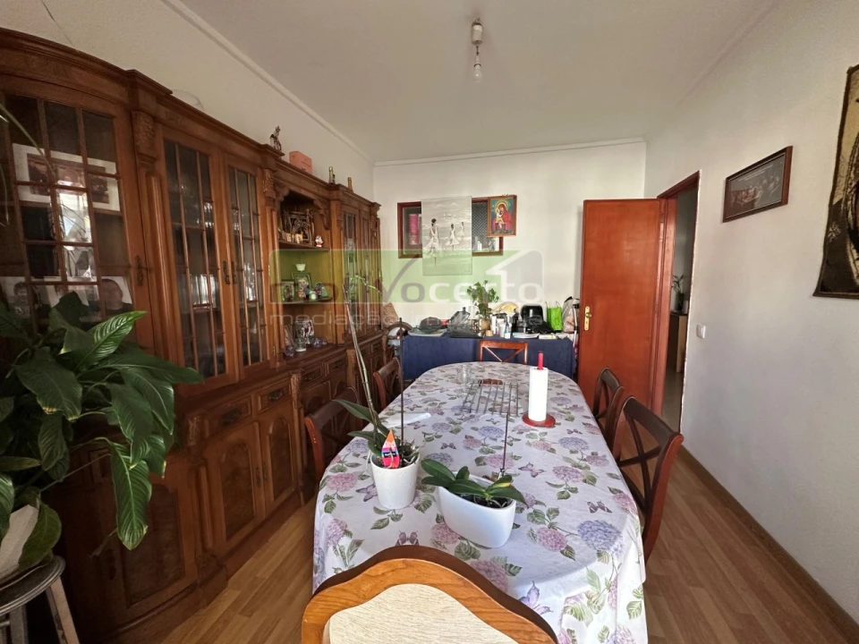 Apartamento T3 para Venda em Algueirão-Mem Martins Foto 2