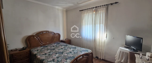 Moradia T2 para Venda em Selho (São Jorge)