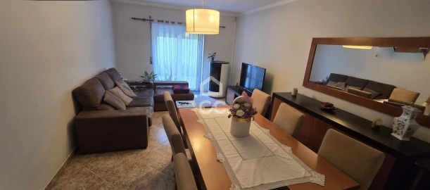Moradia T2 para Venda em Selho (São Jorge)