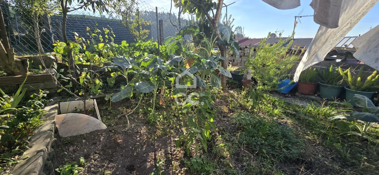 Moradia T2 para Venda em Selho (São Jorge) Foto 23