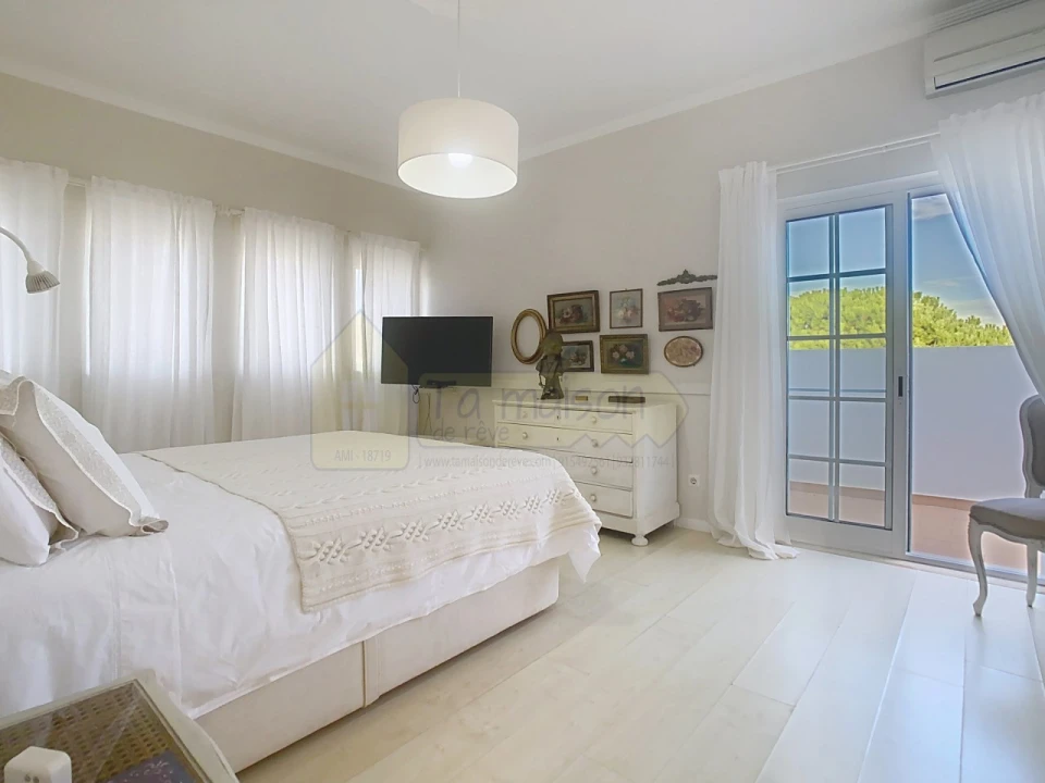 Moradia T5 para Venda em Quelfes Foto 70