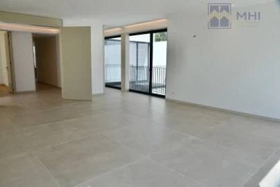 Moradia T4 para Venda em Canidelo