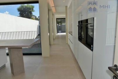 Moradia T4 para Venda em Canidelo