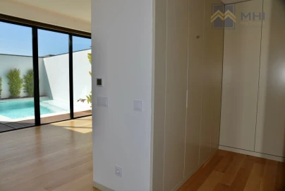 Moradia T4 para Venda em Canidelo