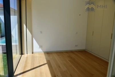 Moradia T4 para Venda em Canidelo