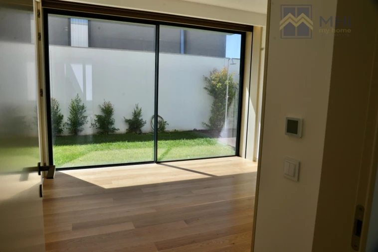 Moradia T4 para Venda em Canidelo Foto 32
