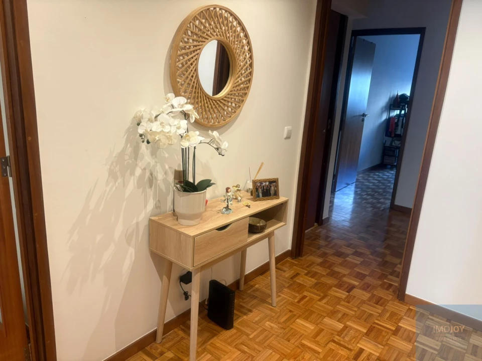 Apartamento T2 para Venda em Ramalde Foto 13