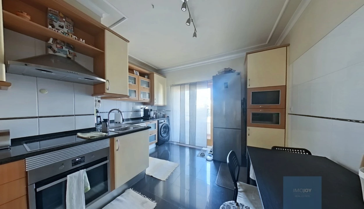 Apartamento T3 para Venda em Vila Franca de Xira Foto 6