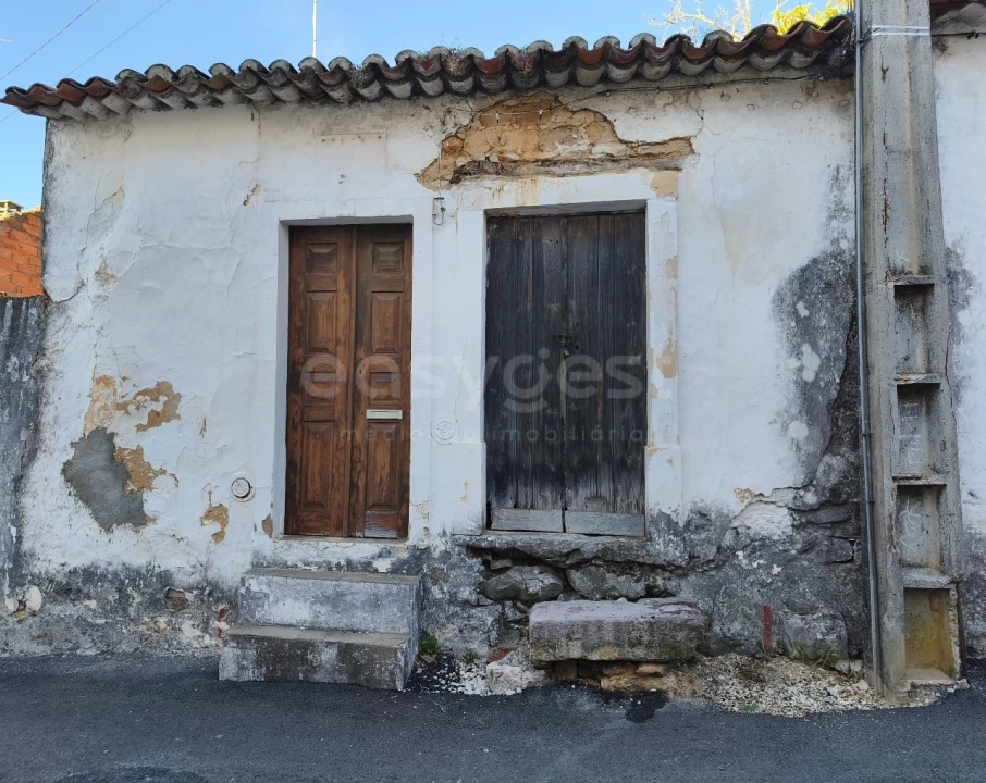 Moradia para Venda em Amiais de Baixo Foto 1