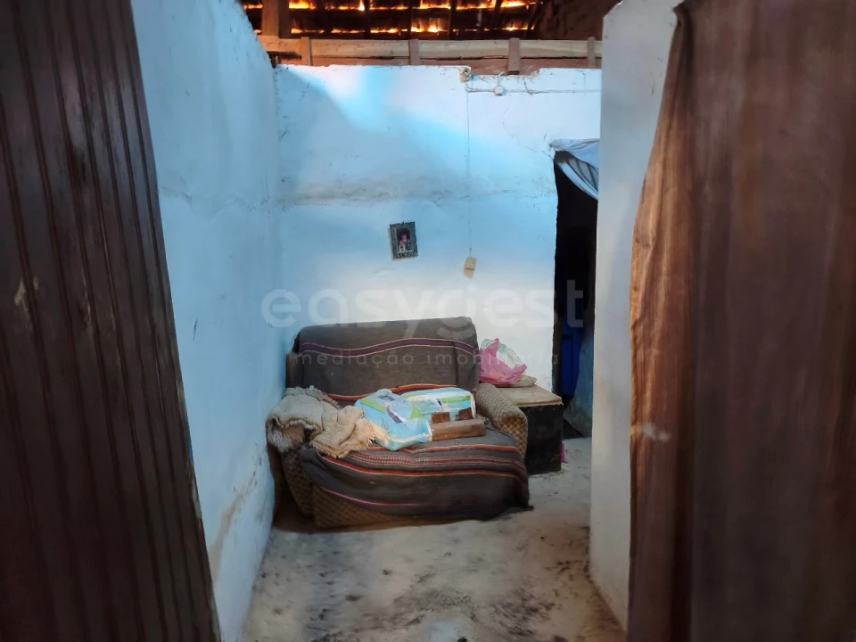 Moradia para Venda em Amiais de Baixo Foto 4