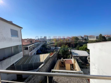 Moradia T4 para Venda em Póvoa de Varzim, Beiriz e Argivai