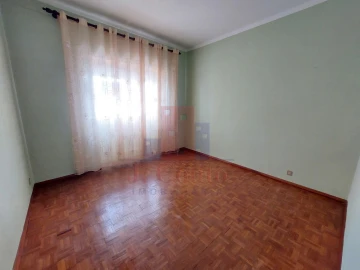 Apartamento T2 para Venda em Caldas da Rainha - Santo Onofre e Serra do Bouro