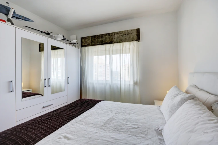 Apartamento T1 para Venda em Massamá e Monte Abraão Foto 25