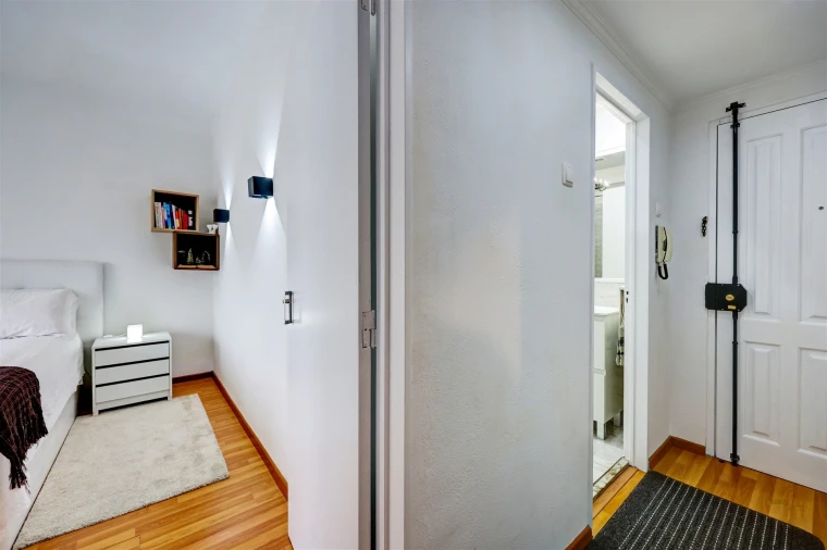 Apartamento T1 para Venda em Massamá e Monte Abraão Foto 23