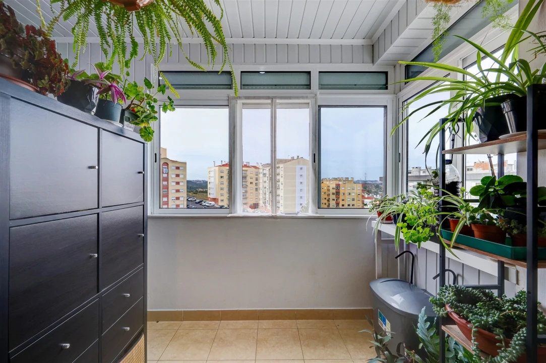 Apartamento T1 para Venda em Massamá e Monte Abraão Foto 16