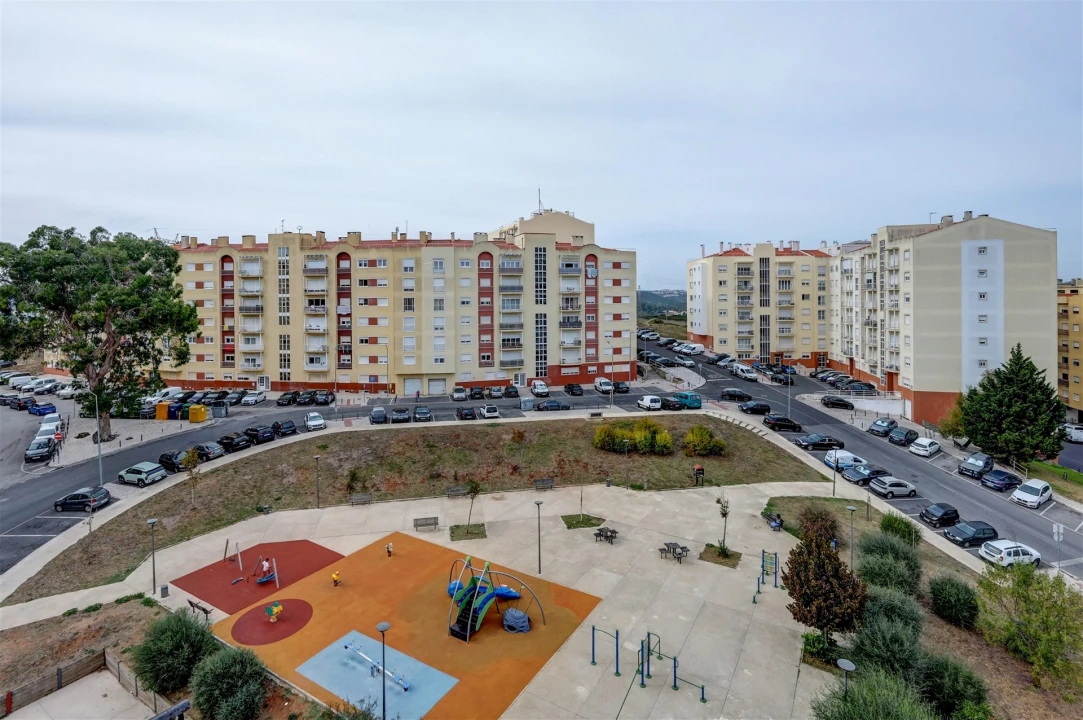 Apartamento T1 para Venda em Massamá e Monte Abraão Foto 17
