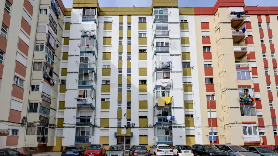 Apartamento T1 para Venda em Massamá e Monte Abraão