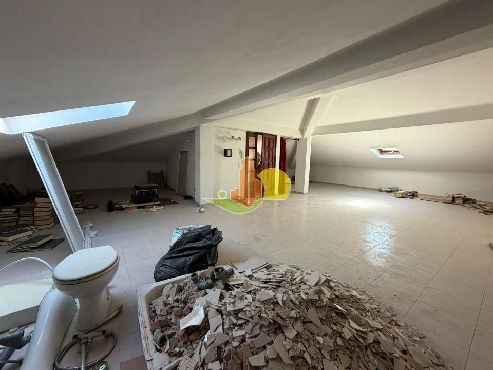 Apartamento T0 para Venda em Buarcos Foto 6